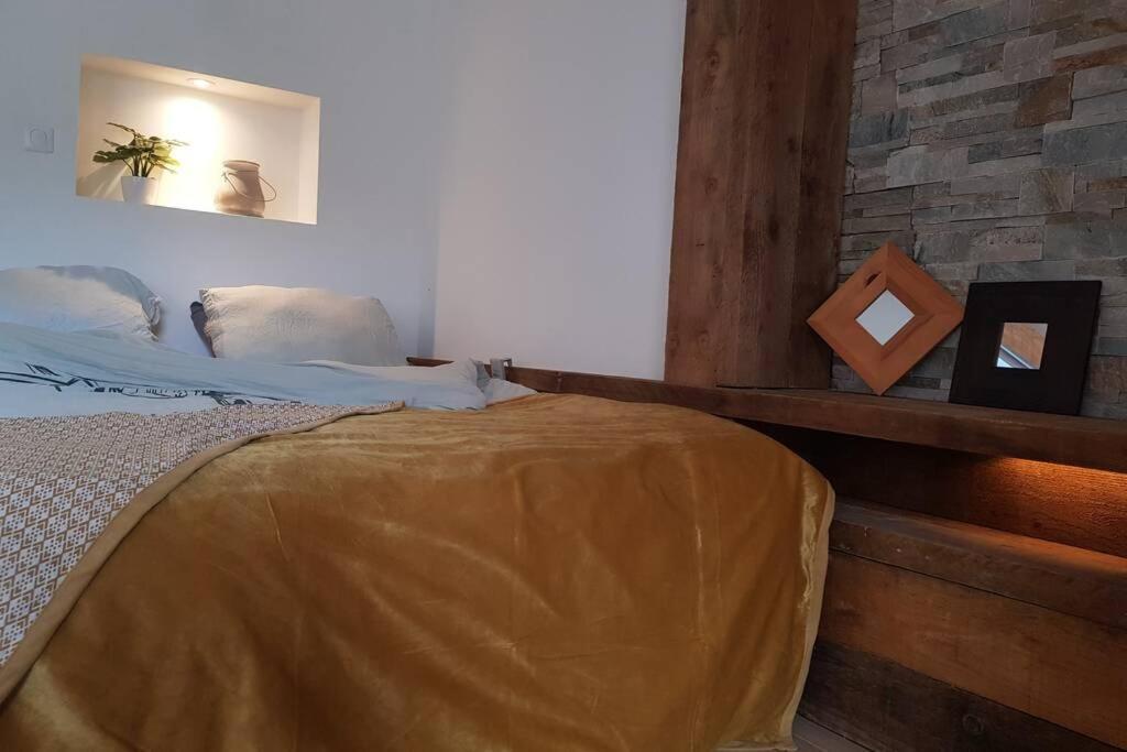 L'Idyllique - Studio Prive Sous Maison Saint-Didier-sur-Beaujeu エクステリア 写真