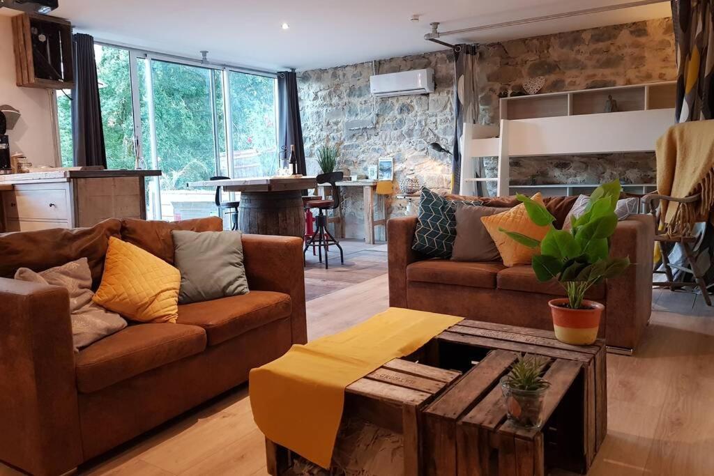 L'Idyllique - Studio Prive Sous Maison Saint-Didier-sur-Beaujeu エクステリア 写真