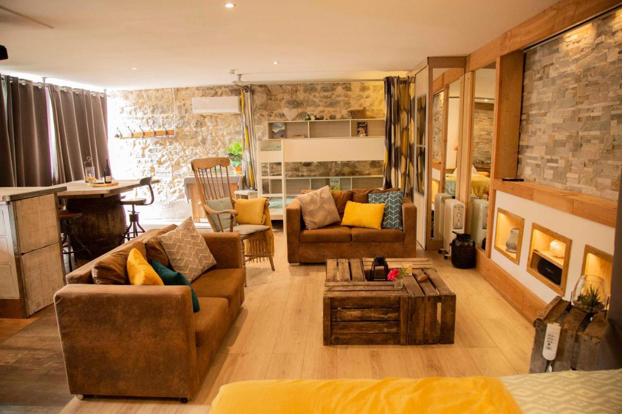 L'Idyllique - Studio Prive Sous Maison Saint-Didier-sur-Beaujeu エクステリア 写真